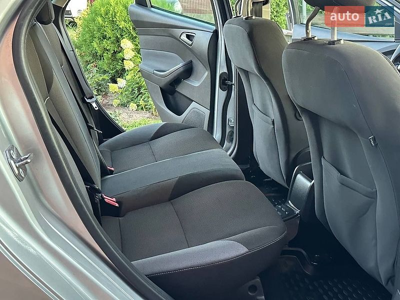 Універсал Ford Focus 2011 в Володимирці