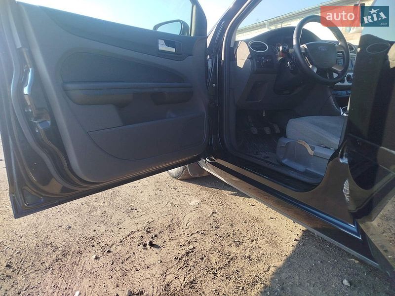 Универсал Ford Focus 2007 в Глухове