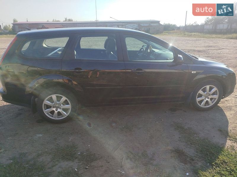 Универсал Ford Focus 2007 в Глухове