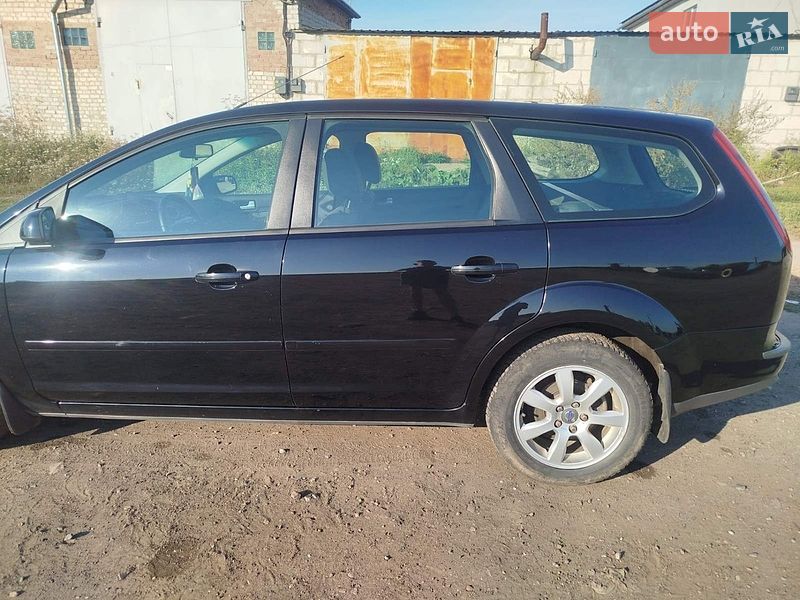Универсал Ford Focus 2007 в Глухове