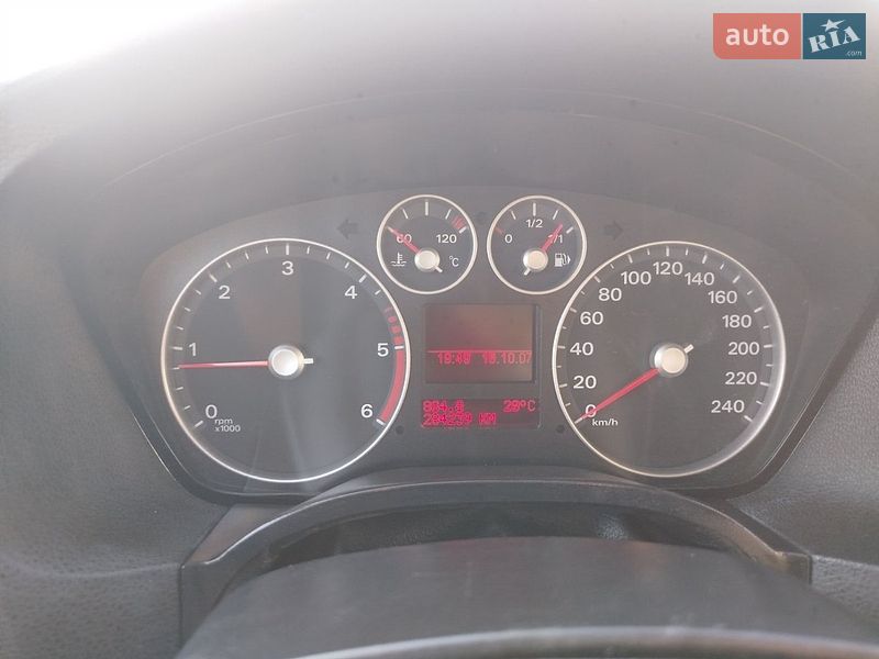 Универсал Ford Focus 2007 в Глухове