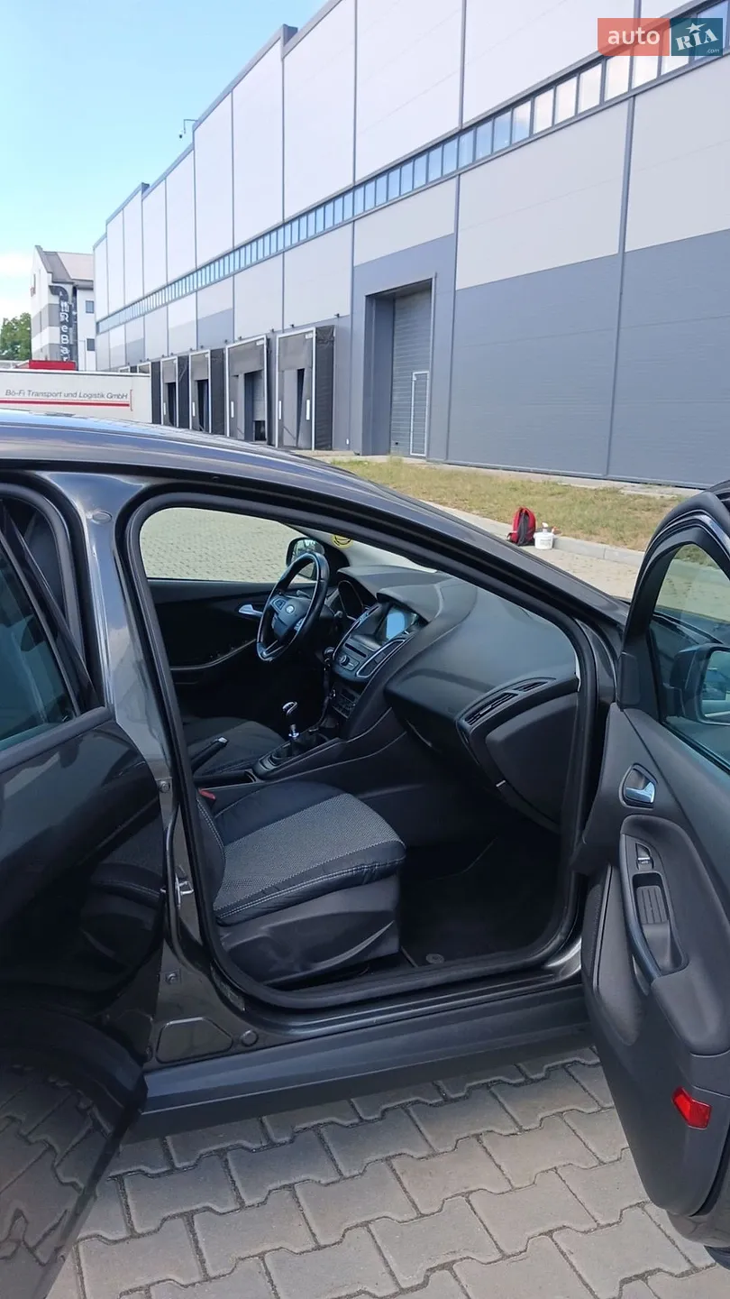 2017 Ford Focus - мініатюра 11