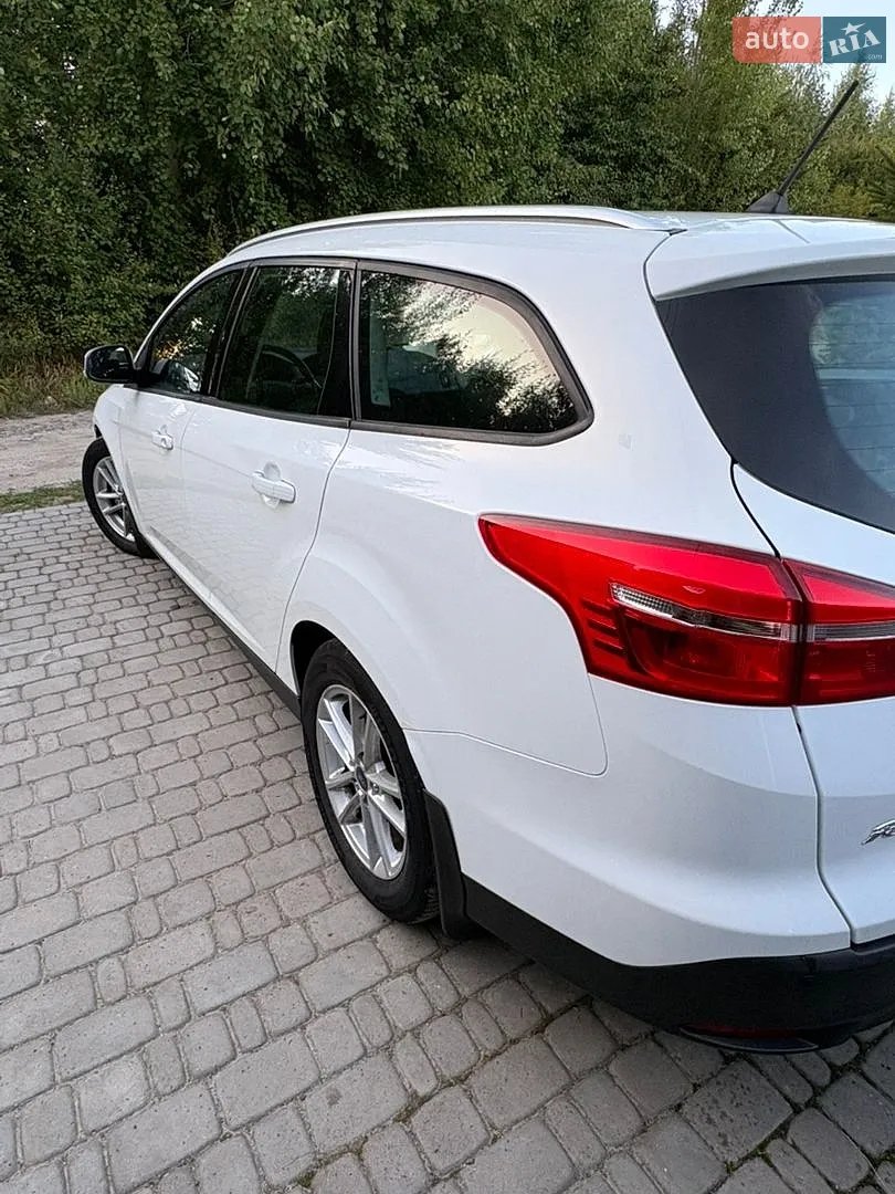 2017 Ford Focus - мініатюра 4