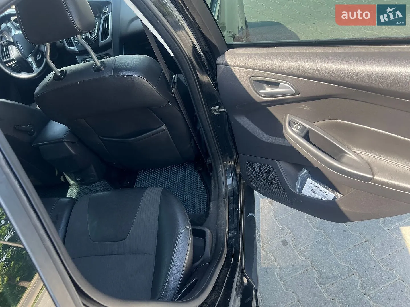 2011 Ford Focus - мініатюра 9