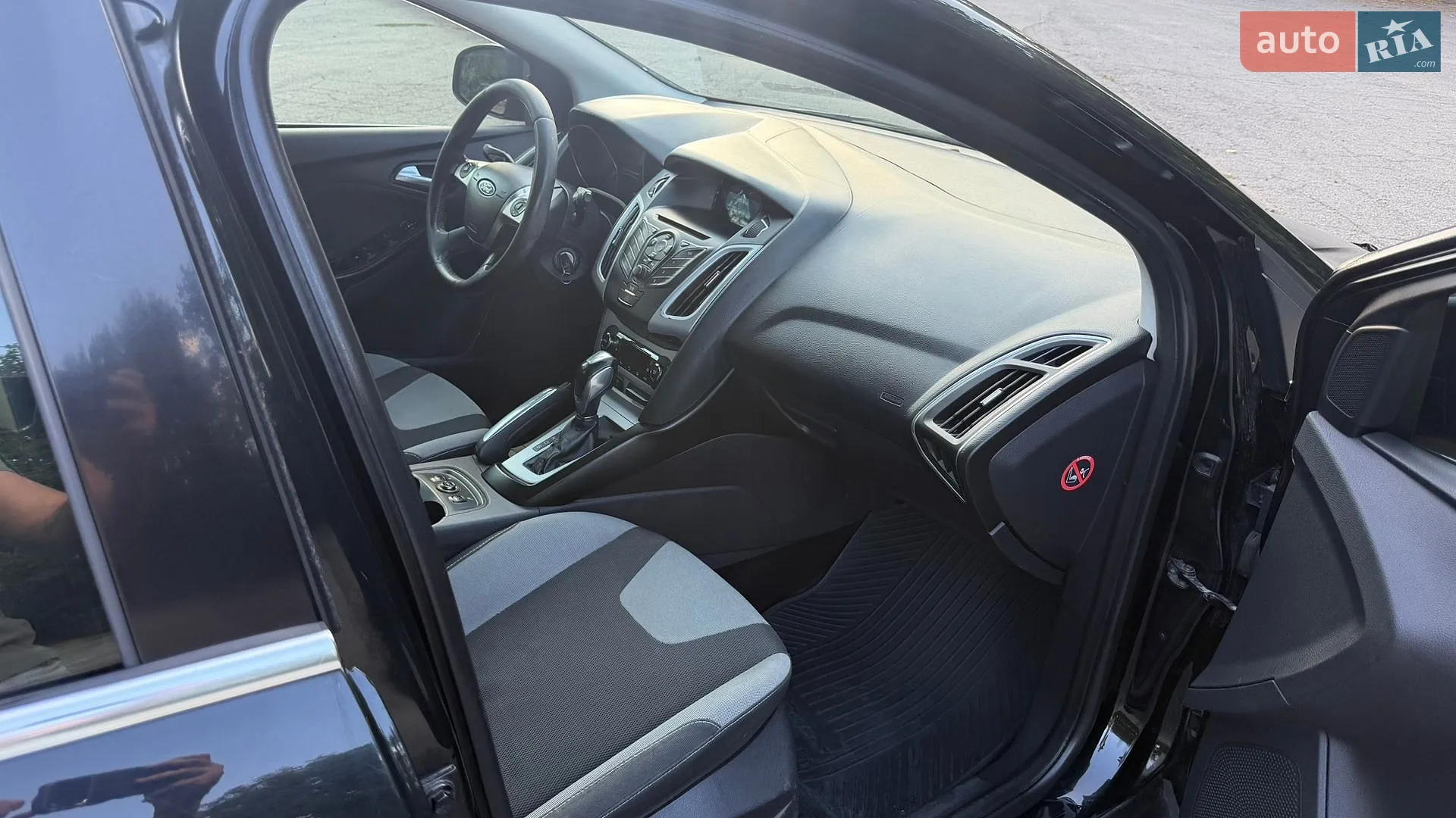 2011 Ford Focus - мініатюра 9