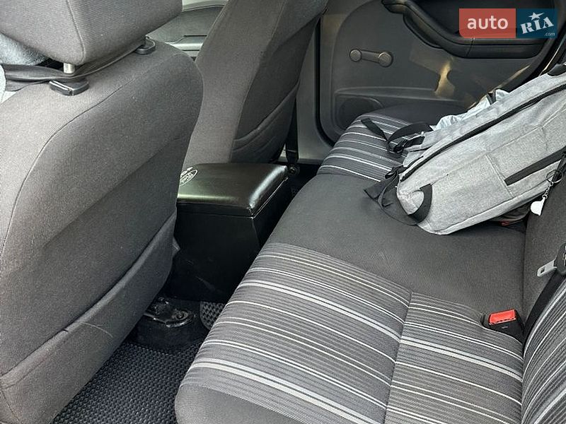 Хэтчбек Ford Focus 2008 в Хмельницком