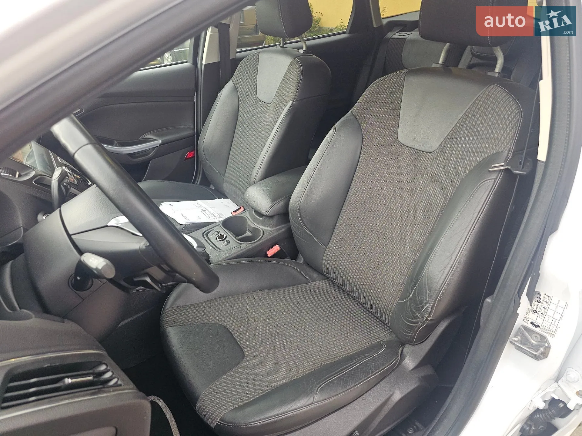 2012 Ford Focus - мініатюра 33