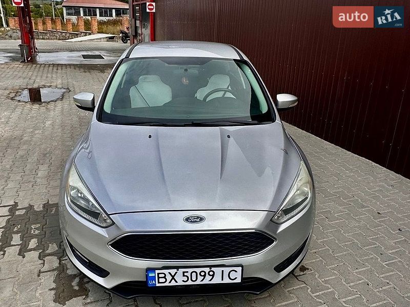 Седан Ford Focus 2015 в Городку