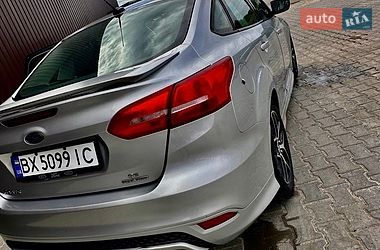 Седан Ford Focus 2015 в Городку