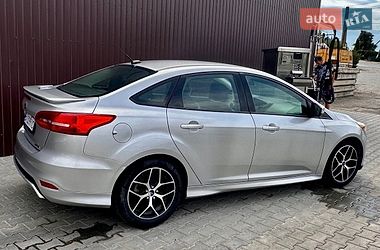 Седан Ford Focus 2015 в Городку