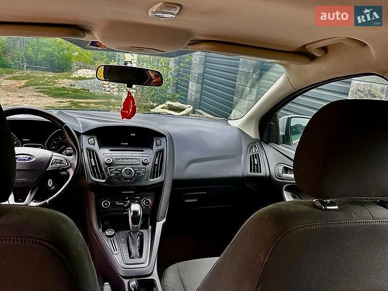 Седан Ford Focus 2015 в Городку
