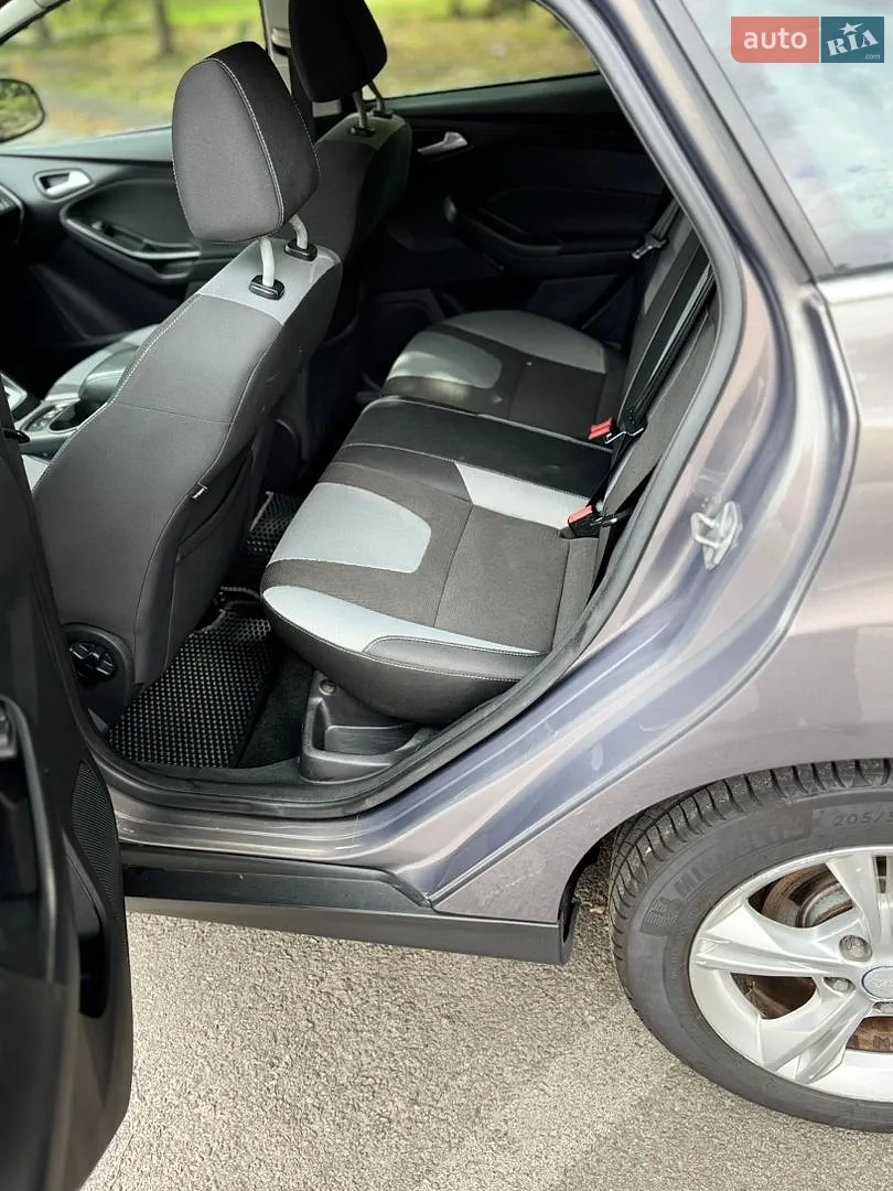 2012 Ford Focus - мініатюра 13