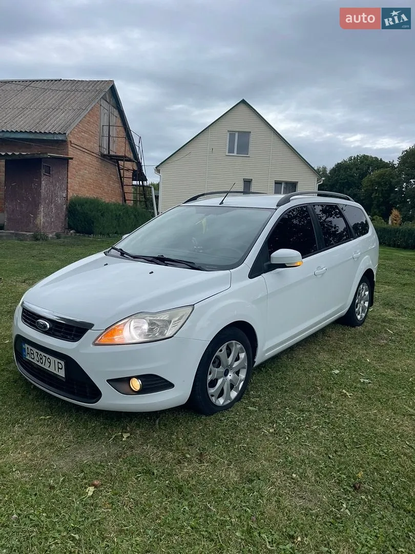 2010 Ford Focus - фото 1