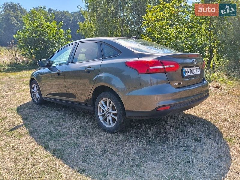 Седан Ford Focus 2015 в Києві