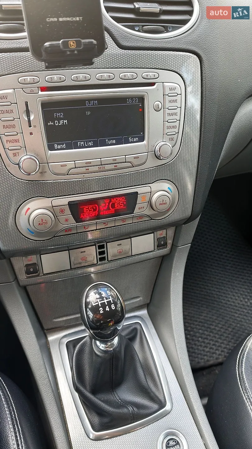 2010 Ford Focus - мініатюра 7