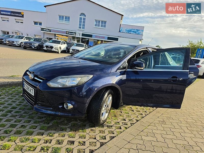 Седан Ford Focus 2011 в Ивано-Франковске фото 9 Седан Ford Focus 2011 в Ивано-Франковске