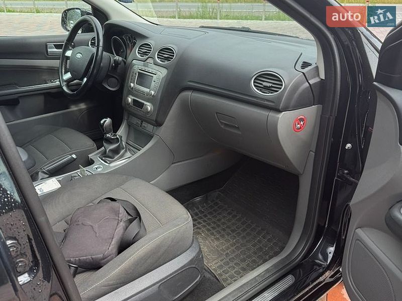 Універсал Ford Focus 2010 в Долині