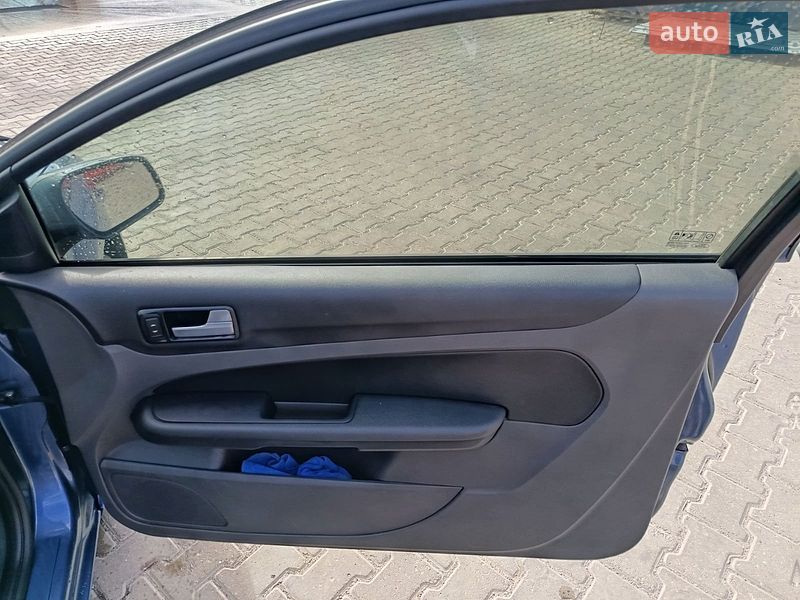 Хэтчбек Ford Focus 2005 в Хмельницком