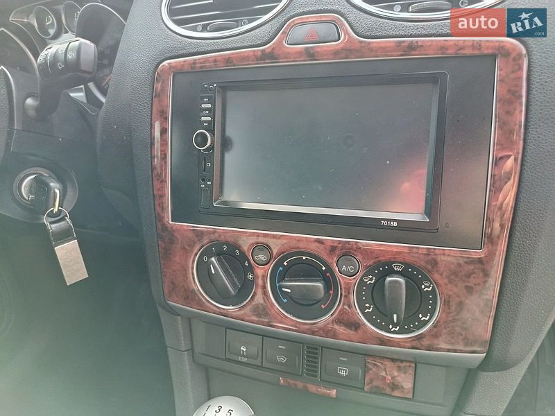 Хэтчбек Ford Focus 2005 в Хмельницком