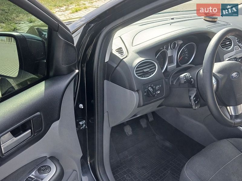Универсал Ford Focus 2010 в Львове