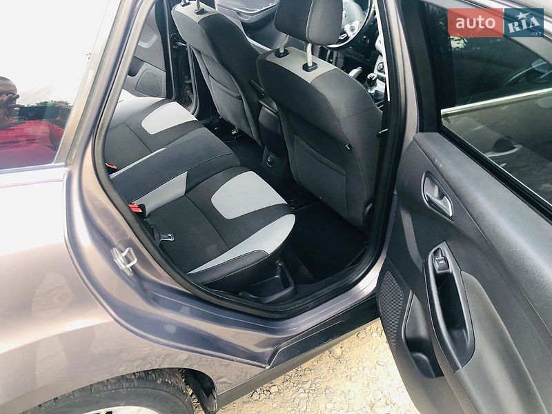 Універсал Ford Focus 2012 в Мукачевому