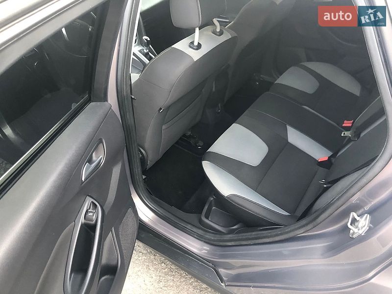 Універсал Ford Focus 2012 в Мукачевому
