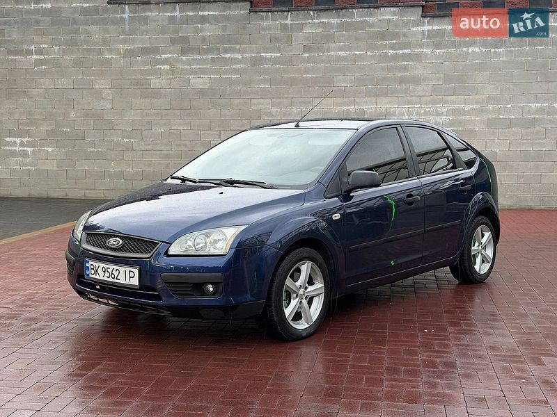 Хэтчбек Ford Focus 2005 в Ровно