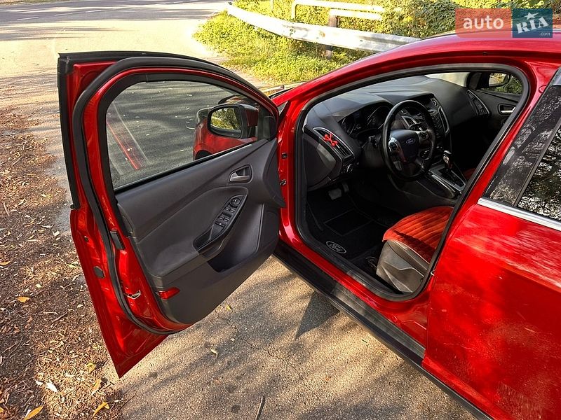 Хетчбек Ford Focus 2012 в Києві