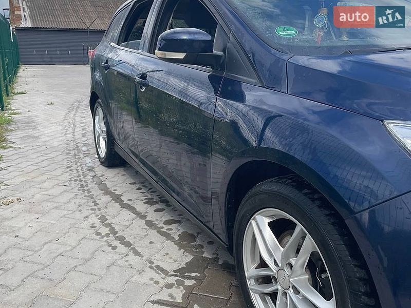 Универсал Ford Focus 2011 в Звягеле фото 2 Универсал Ford Focus 2011 в Звягеле