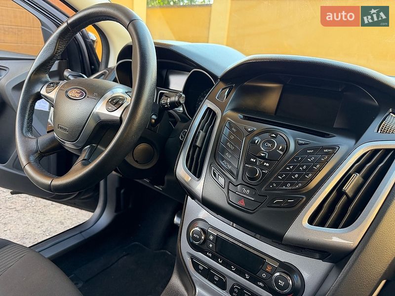 Универсал Ford Focus 2014 в Львове фото 55 Универсал Ford Focus 2014 в Львове