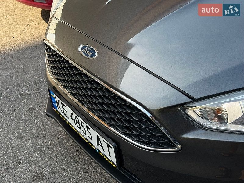 Седан Ford Focus 2015 в Дніпрі