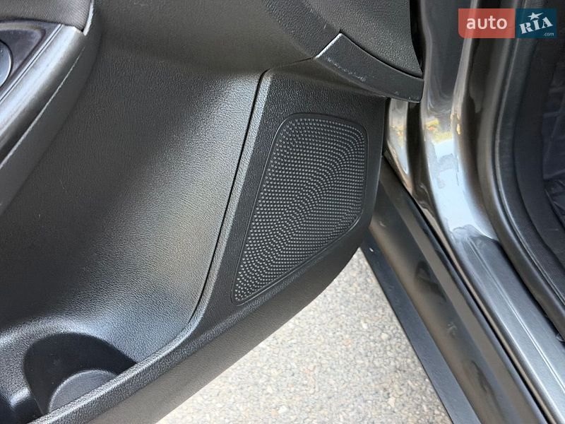 Седан Ford Focus 2015 в Дніпрі