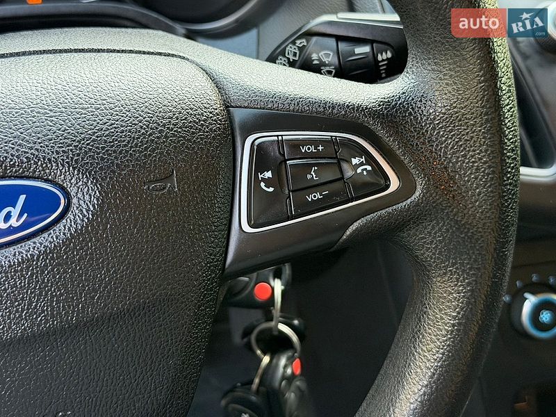 Седан Ford Focus 2015 в Дніпрі