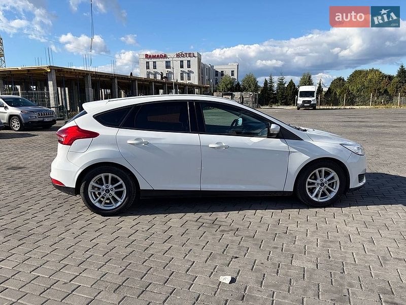 Хетчбек Ford Focus 2016 в Львові