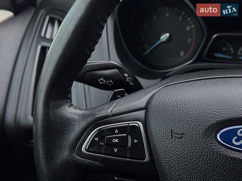Седан Ford Focus 2015 в Полтаві