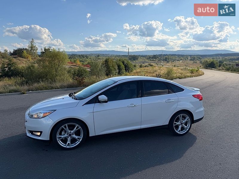 Седан Ford Focus 2016 в Трускавці
