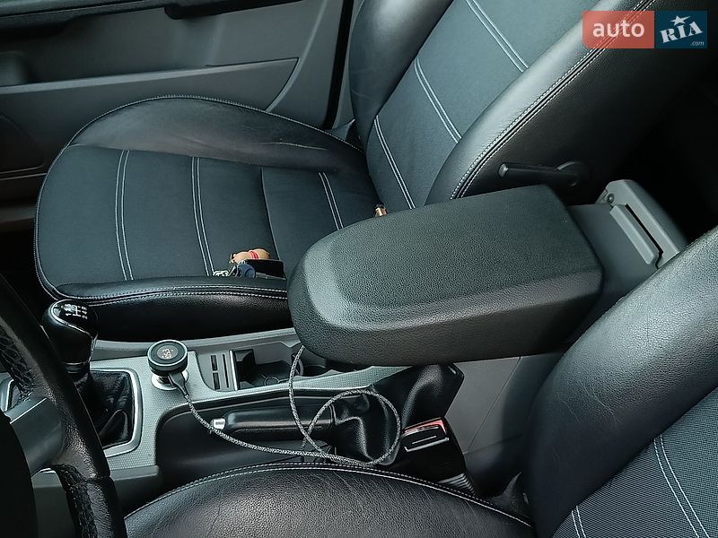 Хетчбек Ford Focus 2008 в Дубні фото 22 Хетчбек Ford Focus 2008 в Дубні