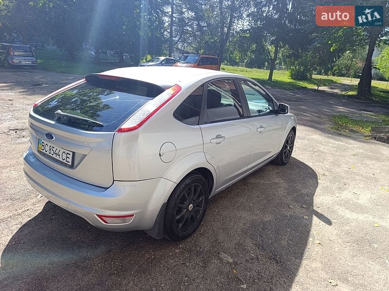 Хэтчбек Ford Focus 2010 в Львове фото 21 Хэтчбек Ford Focus 2010 в Львове