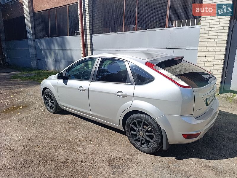 Хэтчбек Ford Focus 2010 в Львове фото 23 Хэтчбек Ford Focus 2010 в Львове