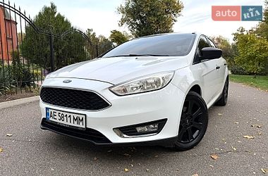Седан Ford Focus 2015 в Кривому Розі