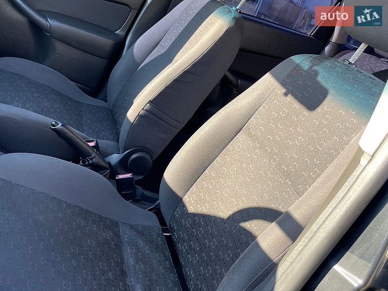 Седан Ford Focus 2003 в Запорожье