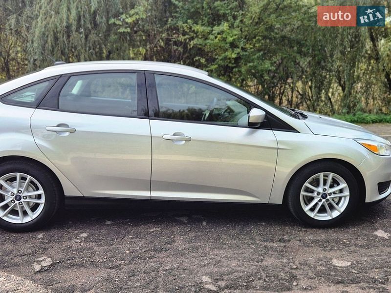 Седан Ford Focus 2017 в Дубні