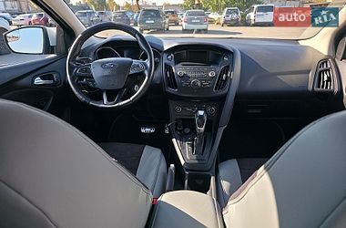 Хэтчбек Ford Focus 2015 в Киеве