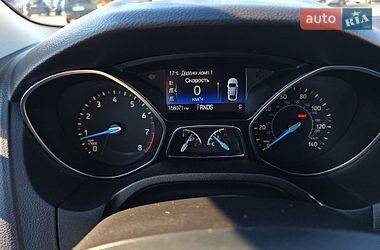 Хэтчбек Ford Focus 2015 в Киеве