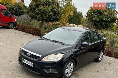 Седан Ford Focus 2011 в Счастливом