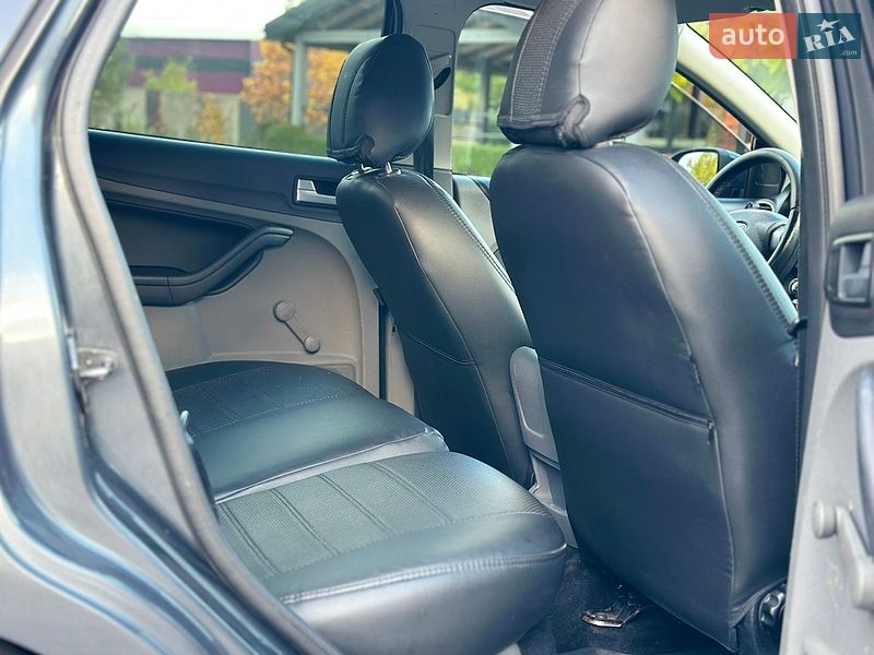 Универсал Ford Focus 2008 в Жовкве
