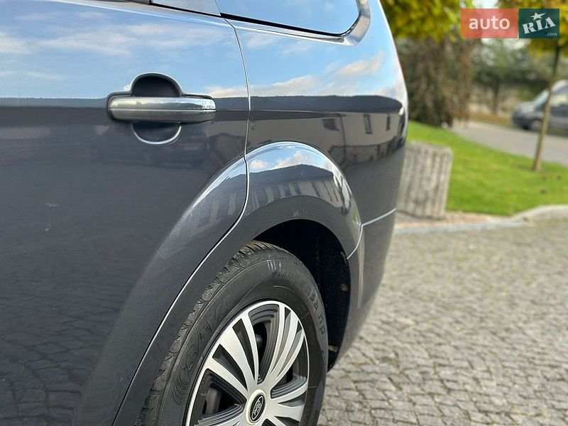 Универсал Ford Focus 2008 в Жовкве