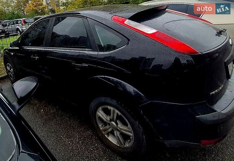 Хэтчбек Ford Focus 2007 в Киеве