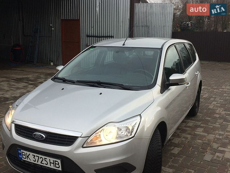 Универсал Ford Focus 2008 в Демидовке