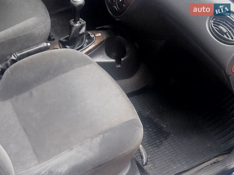 Хэтчбек Ford Focus 1999 в Харькове